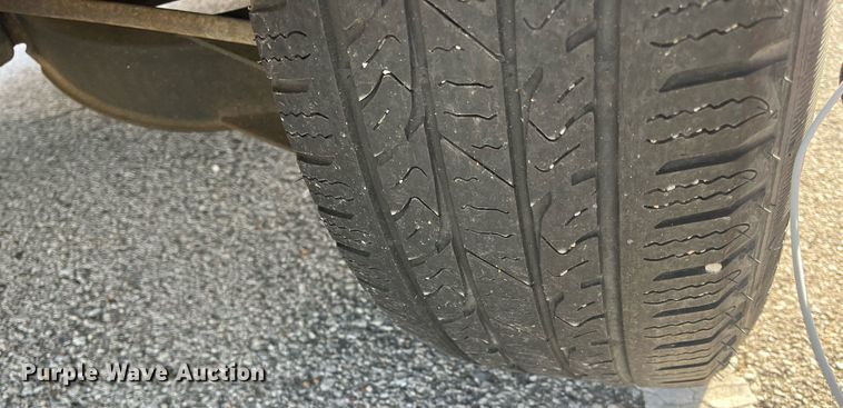 image for item LE9546 2005 Ford Explorer  SUV