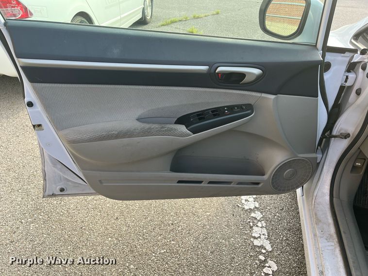 image for item LE9548 2009 Honda Civic