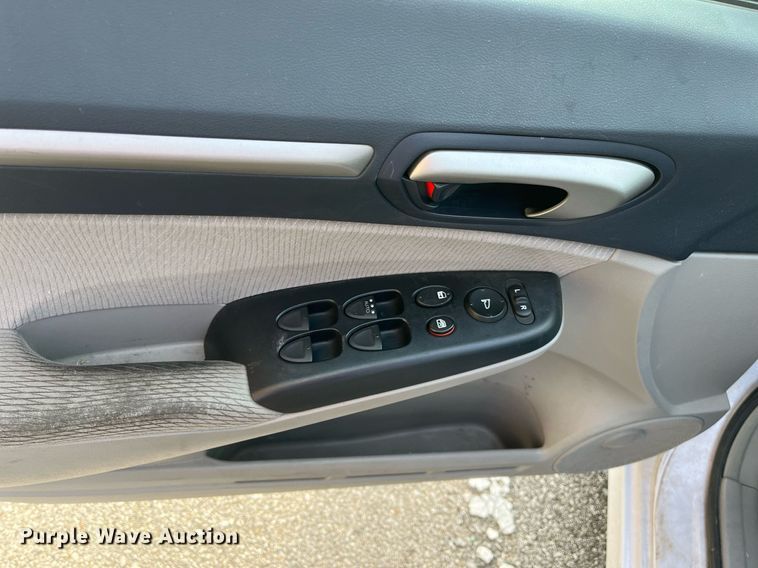 image for item LE9548 2009 Honda Civic