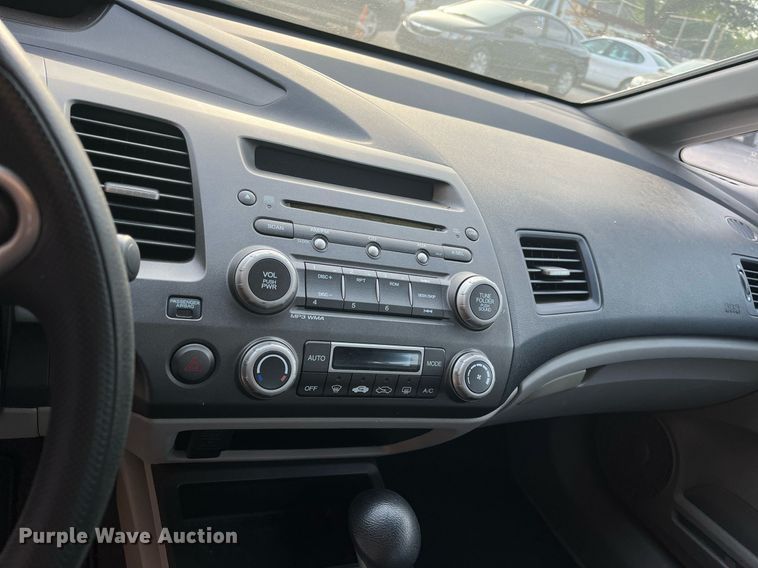 image for item LE9548 2009 Honda Civic