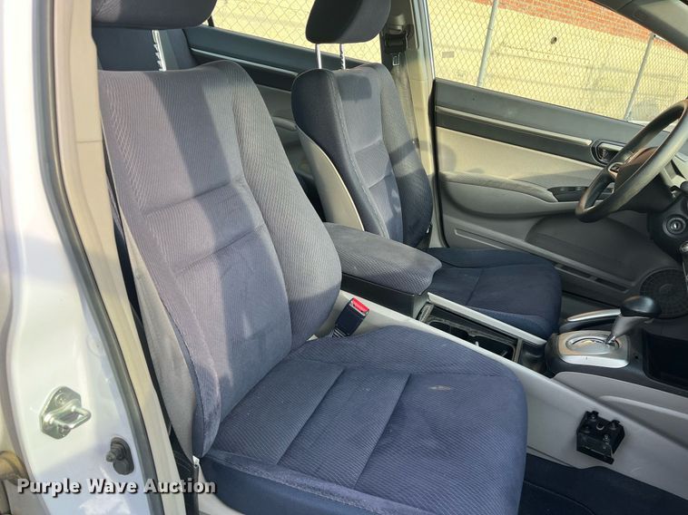 image for item LE9548 2009 Honda Civic