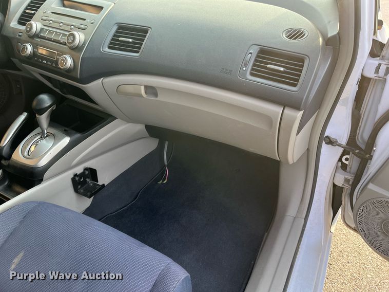 image for item LE9548 2009 Honda Civic