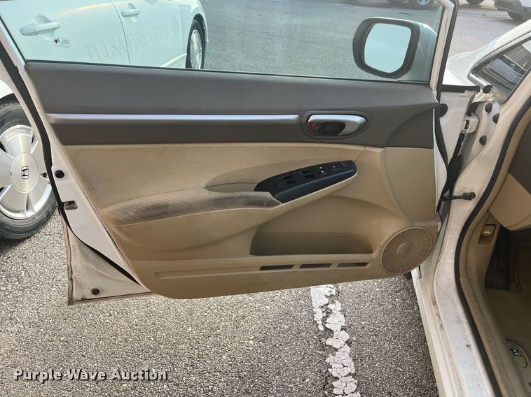 image for item LE9549 2008 Honda Civic