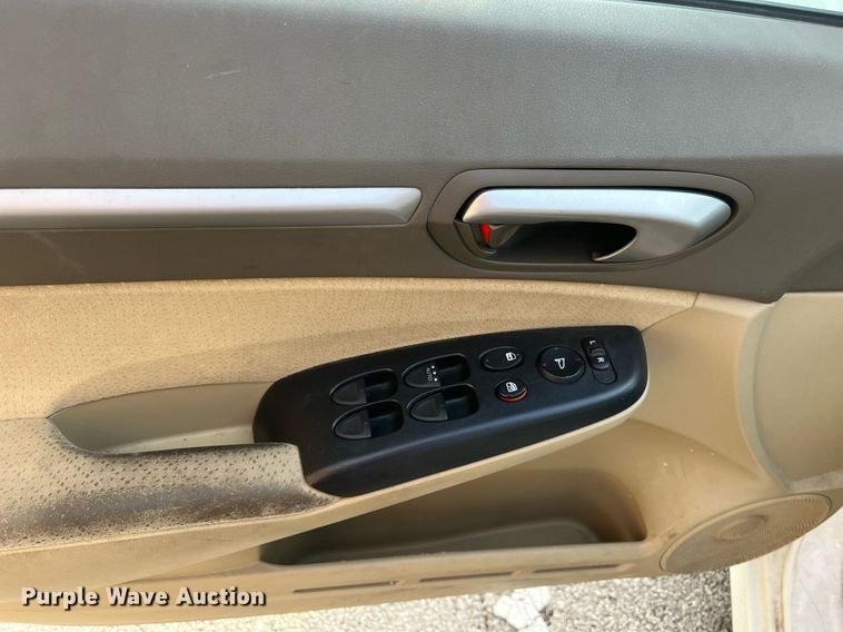 image for item LE9549 2008 Honda Civic