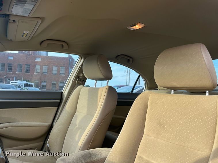 image for item LE9549 2008 Honda Civic