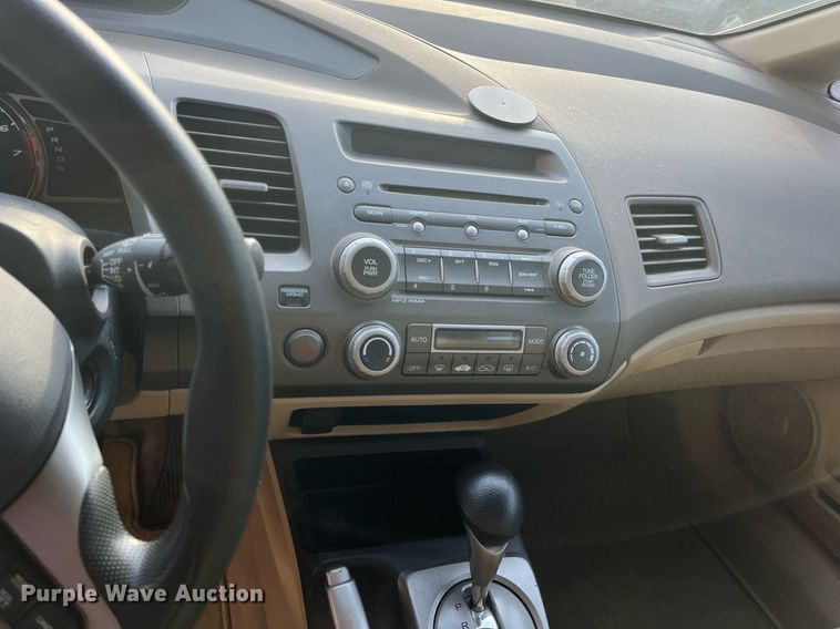 image for item LE9549 2008 Honda Civic