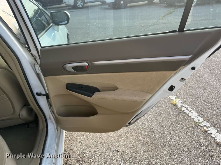 image for item LE9549 2008 Honda Civic