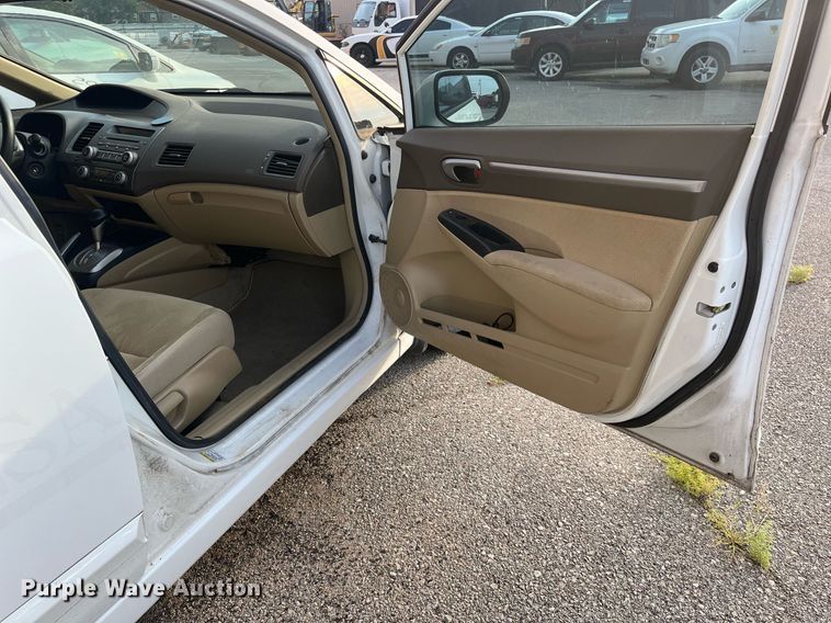 image for item LE9549 2008 Honda Civic