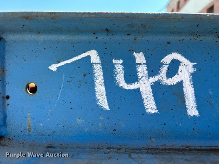 image for item LE9552 Hydraulic press