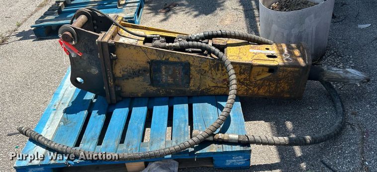 image for item LE9553 Indeco  breaker