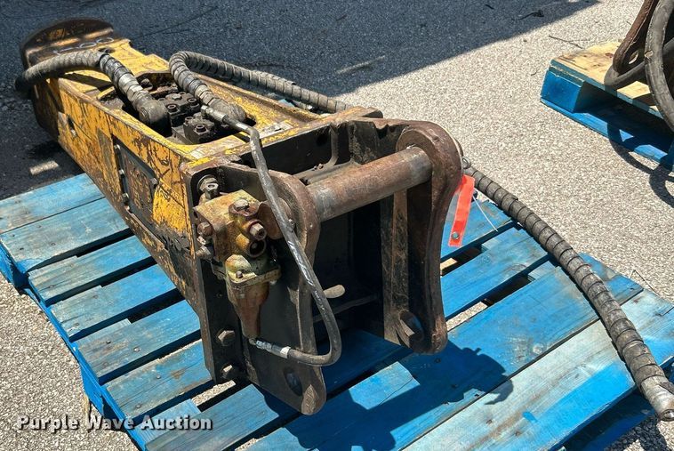 image for item LE9553 Indeco  breaker