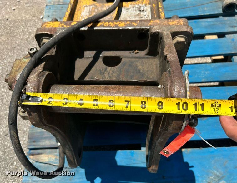 image for item LE9553 Indeco  breaker