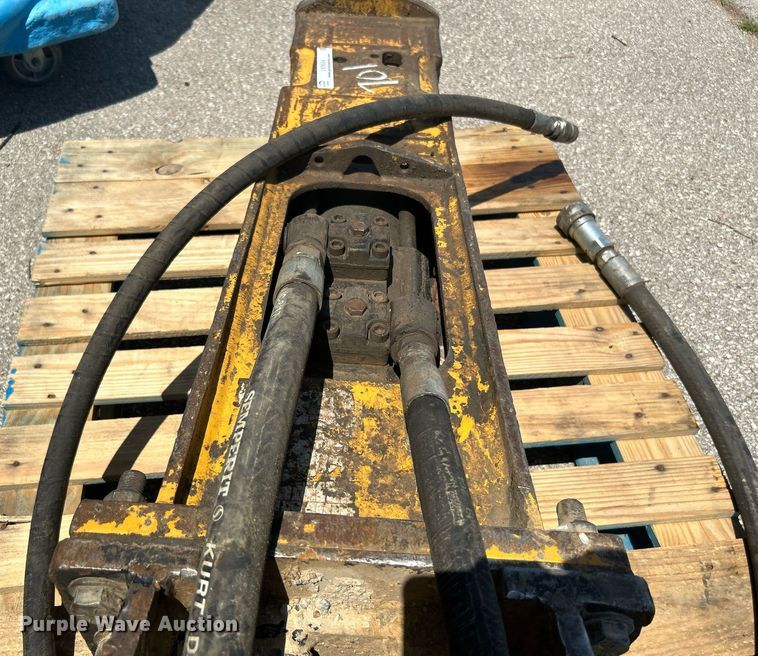 image for item LE9554 Indeco  breaker