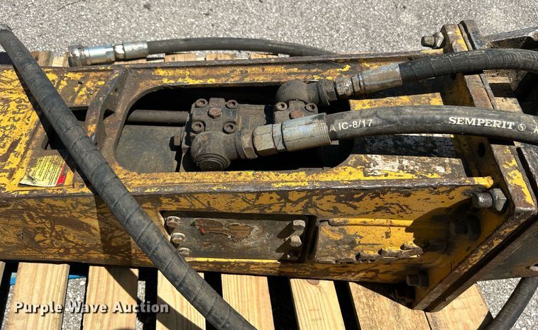 image for item LE9554 Indeco  breaker