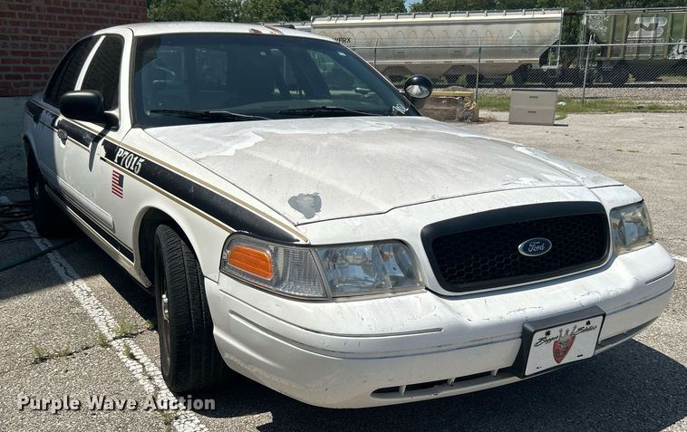 image for item LE9555 2007 Ford Crown Victoria Police Interceptor