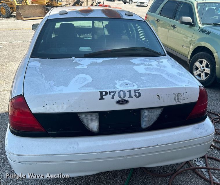 image for item LE9555 2007 Ford Crown Victoria Police Interceptor