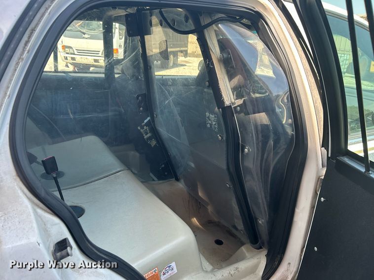 image for item LE9555 2007 Ford Crown Victoria Police Interceptor