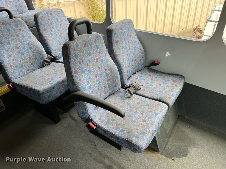 image for item LE9557 2013 Chevrolet Express  shuttle bus