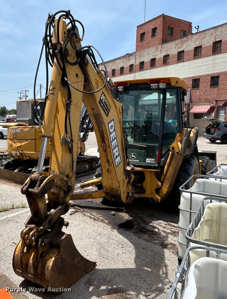 image for item LE9558 2005 John Deere 310SG  backhoe