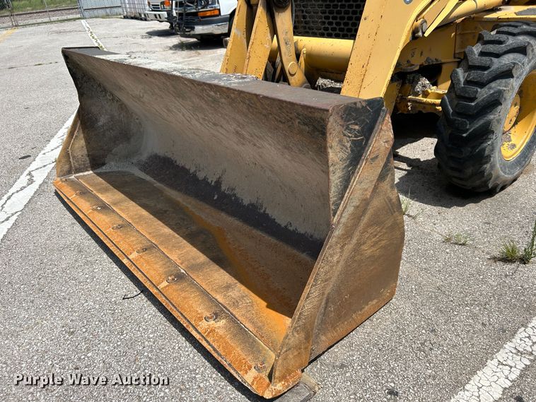 image for item LE9558 2005 John Deere 310SG  backhoe