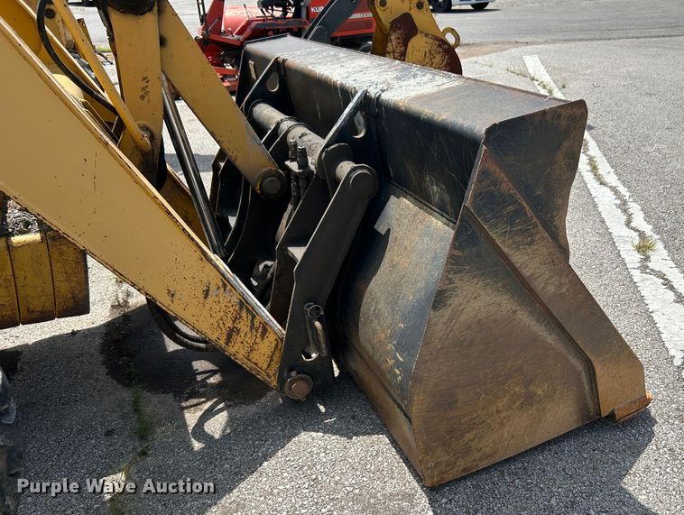 image for item LE9558 2005 John Deere 310SG  backhoe