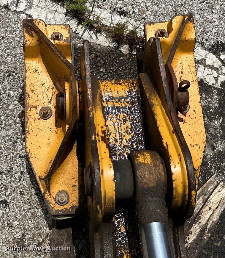 image for item LE9558 2005 John Deere 310SG  backhoe