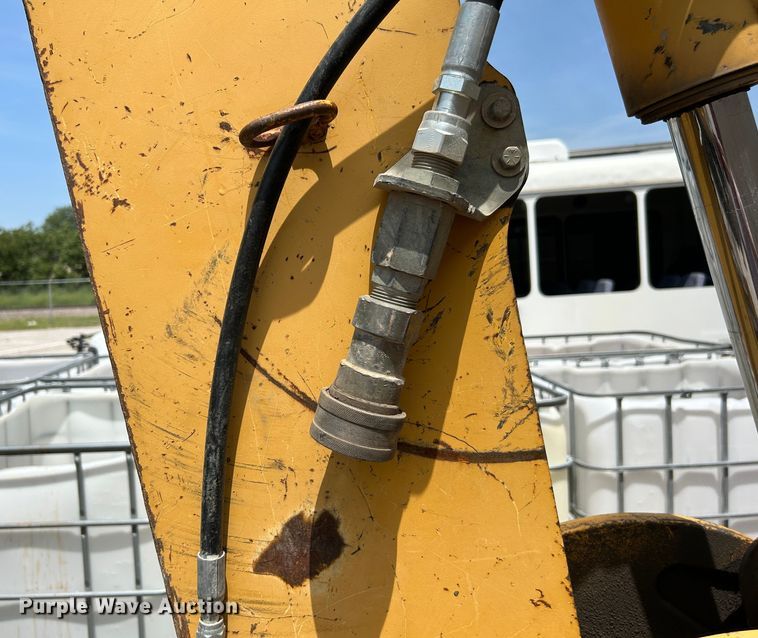 image for item LE9558 2005 John Deere 310SG  backhoe