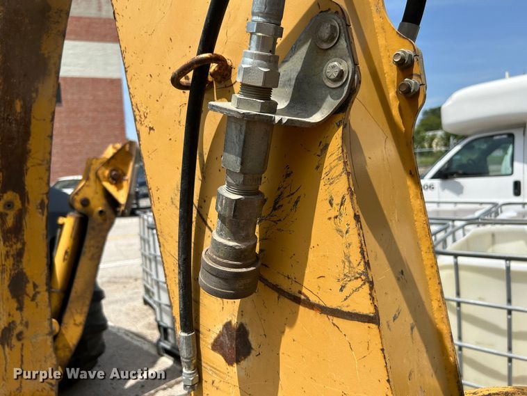 image for item LE9558 2005 John Deere 310SG  backhoe