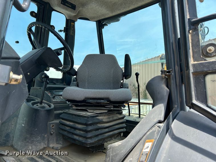 image for item LE9558 2005 John Deere 310SG  backhoe