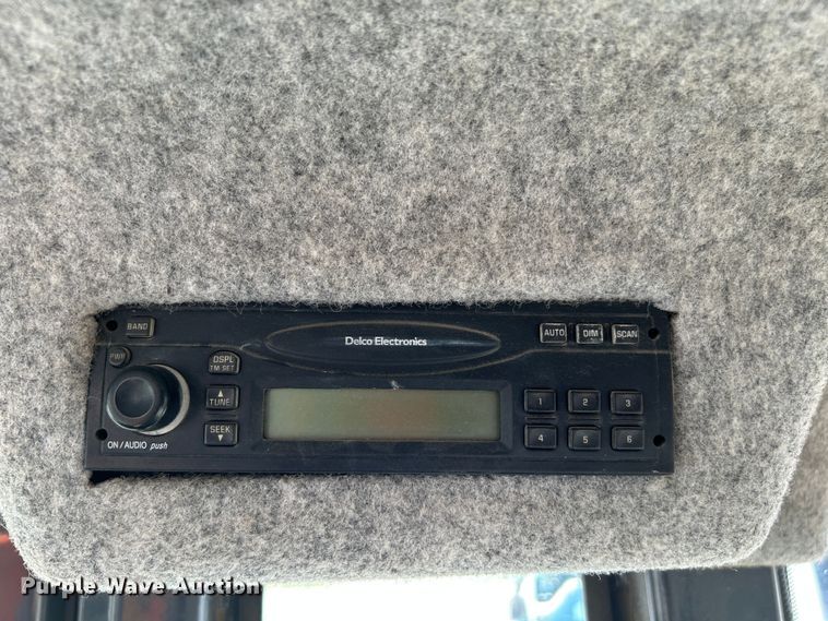 image for item LE9558 2005 John Deere 310SG  backhoe