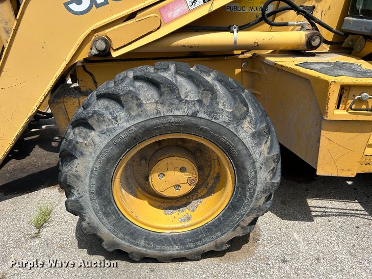 image for item LE9558 2005 John Deere 310SG  backhoe