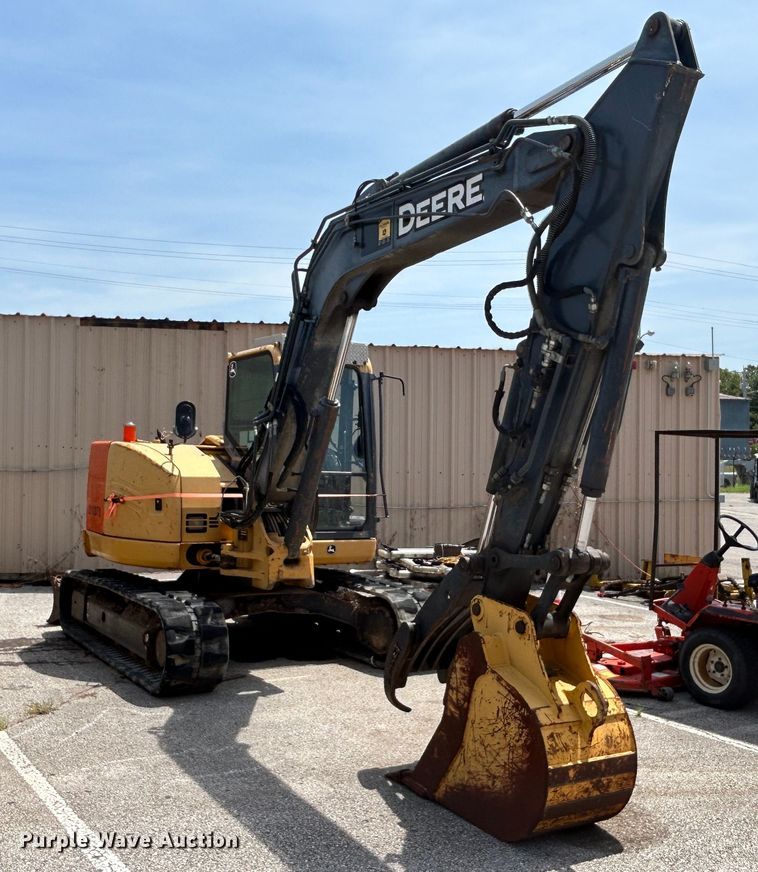 image for item LE9559 2010 John Deere 85D  mini excavator