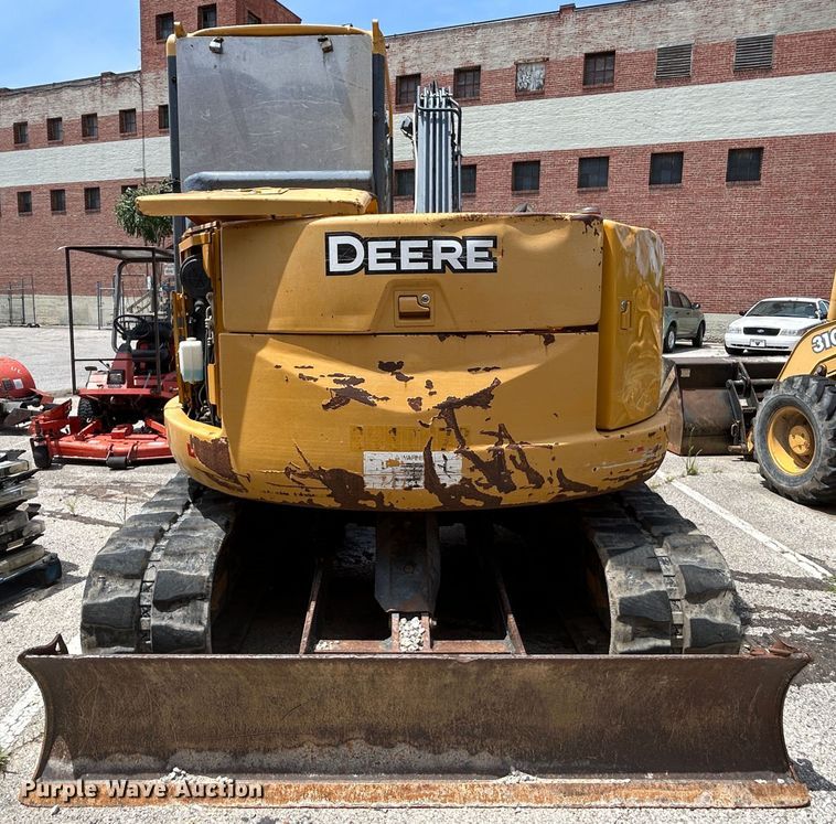 image for item LE9559 2010 John Deere 85D  mini excavator