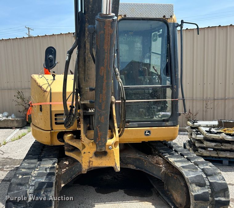 image for item LE9559 2010 John Deere 85D  mini excavator