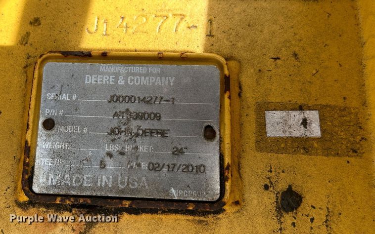 image for item LE9559 2010 John Deere 85D  mini excavator