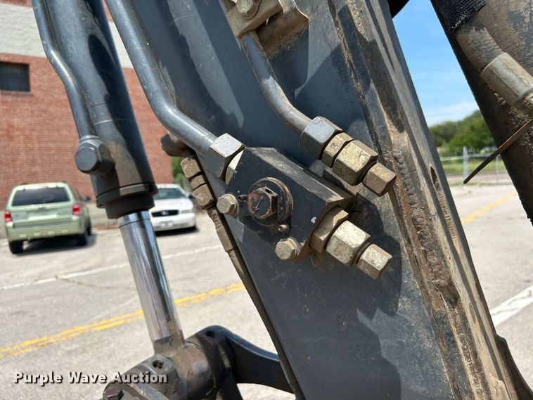 image for item LE9559 2010 John Deere 85D  mini excavator