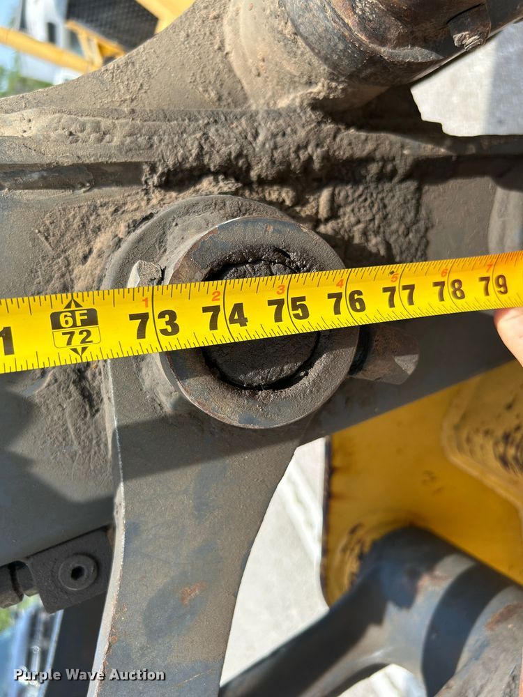 image for item LE9559 2010 John Deere 85D  mini excavator