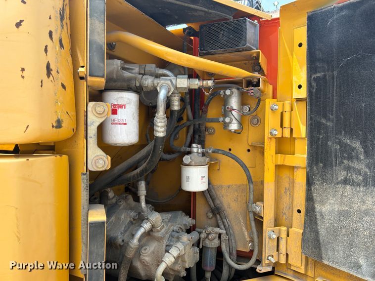 image for item LE9559 2010 John Deere 85D  mini excavator