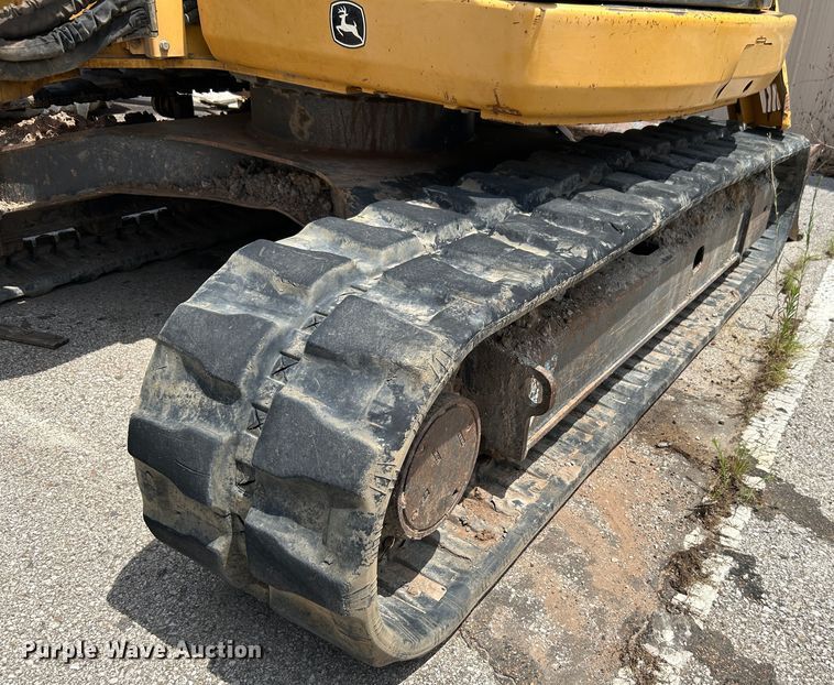 image for item LE9559 2010 John Deere 85D  mini excavator