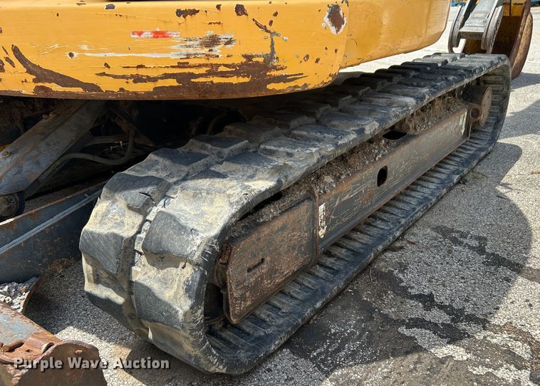 image for item LE9559 2010 John Deere 85D  mini excavator