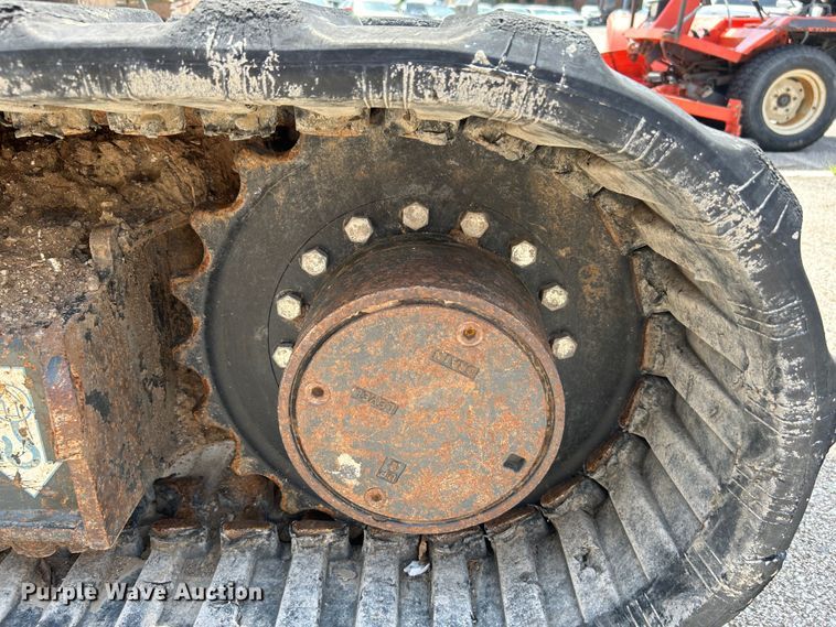 image for item LE9559 2010 John Deere 85D  mini excavator