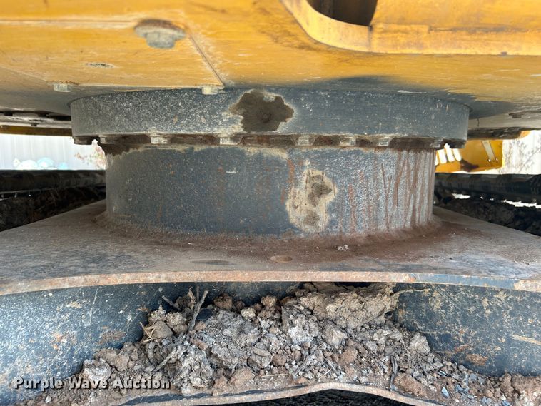 image for item LE9559 2010 John Deere 85D  mini excavator