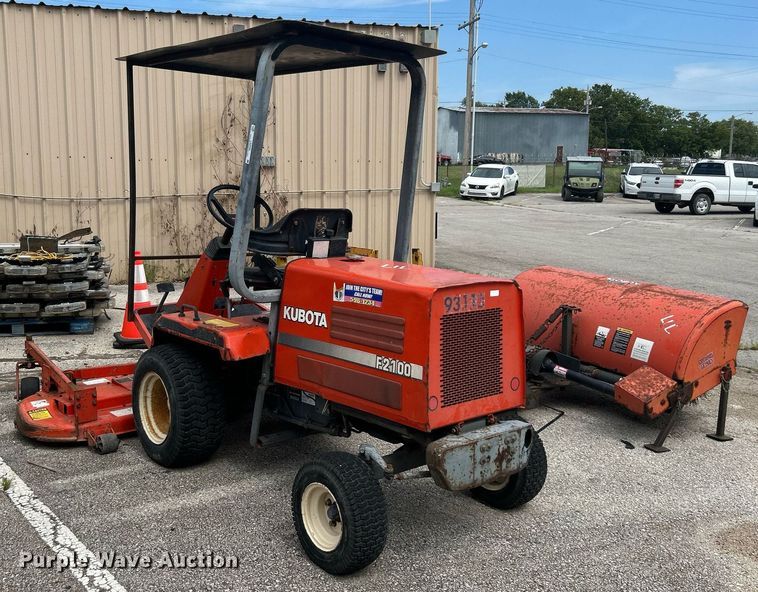 image for item LE9560 Kubota F2100E  lawn mower