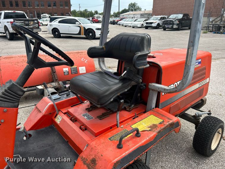 image for item LE9560 Kubota F2100E  lawn mower