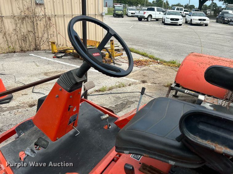 image for item LE9560 Kubota F2100E  lawn mower