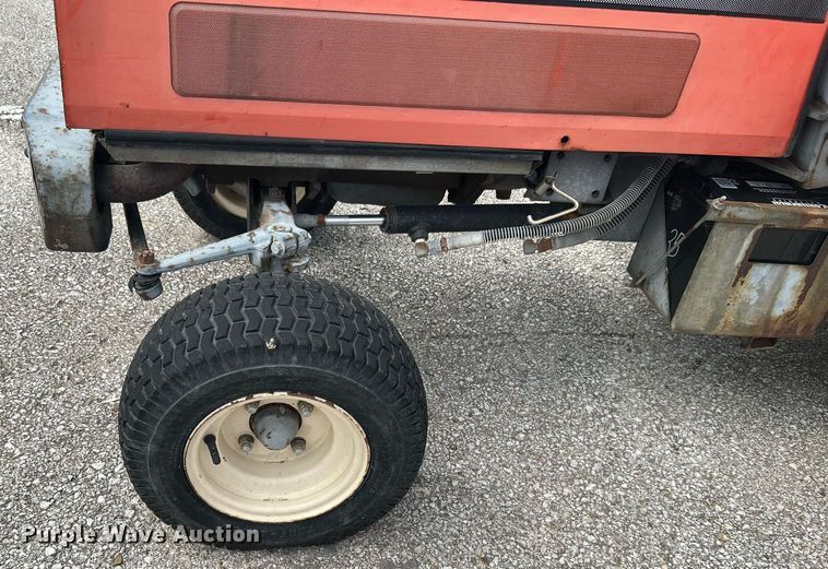 image for item LE9560 Kubota F2100E  lawn mower