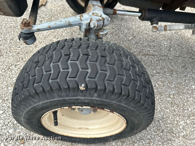 image for item LE9560 Kubota F2100E  lawn mower