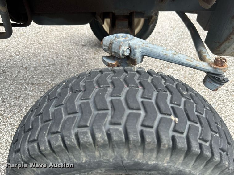 image for item LE9560 Kubota F2100E  lawn mower