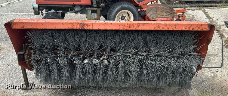 image for item LE9560 Kubota F2100E  lawn mower