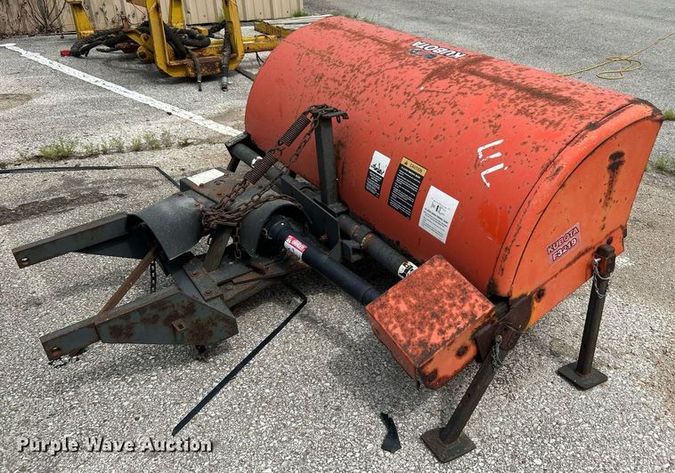 image for item LE9560 Kubota F2100E  lawn mower